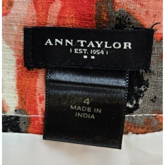 Ann Taylor Women's Pencil  Skirt Lined Vented Back Zip Floral Pattern Size 4 - Picture 4 of 8